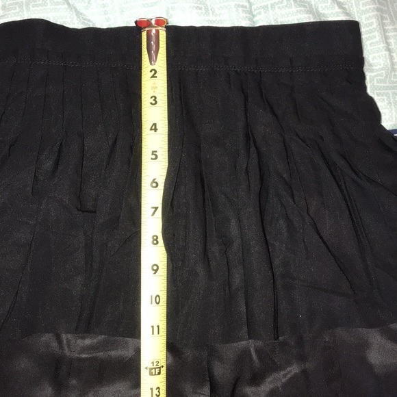 Marc Jacobs Skirt w/Ruffle, Black, Size 4 - Picture 12 of 14